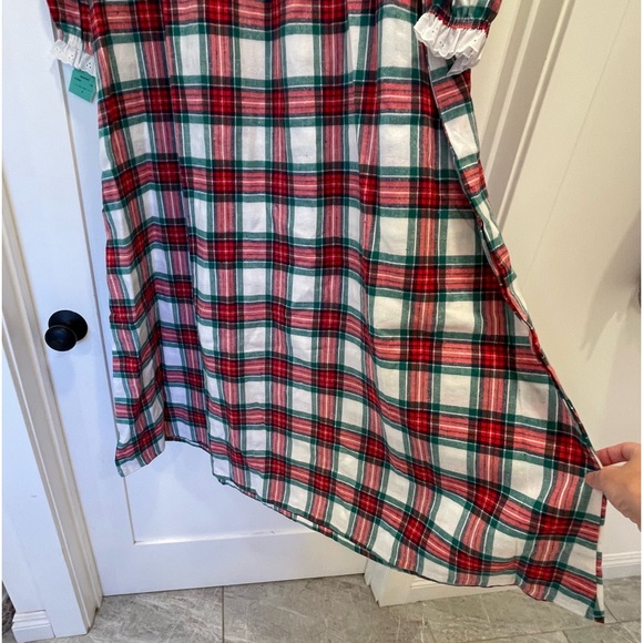 Vintage NWTLanz of Salzburg 100% cotton flannel Xmas nightgown eyelet size SMALL - Picture 4 of 7